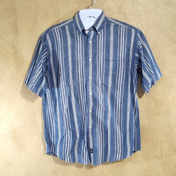 Dockers Men's Blue & White Short-Sleeve Button-Down Size M 100% Cotton Lot of 2 - Picture 3 of 16